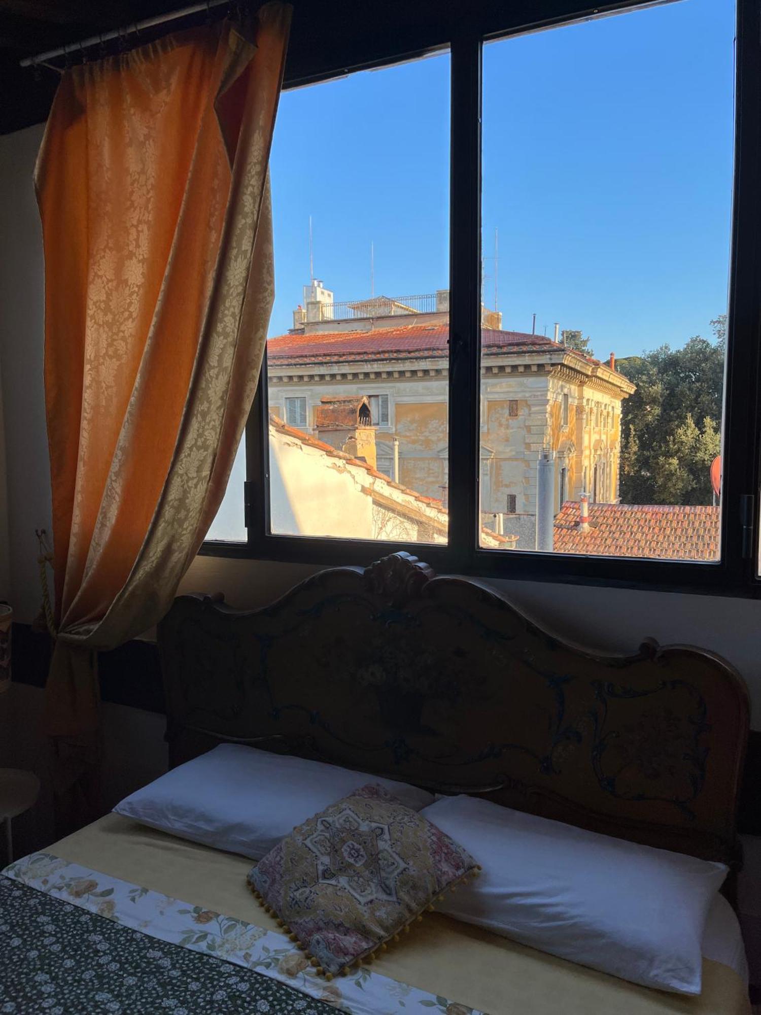 Corte Dei Medici Couette-café